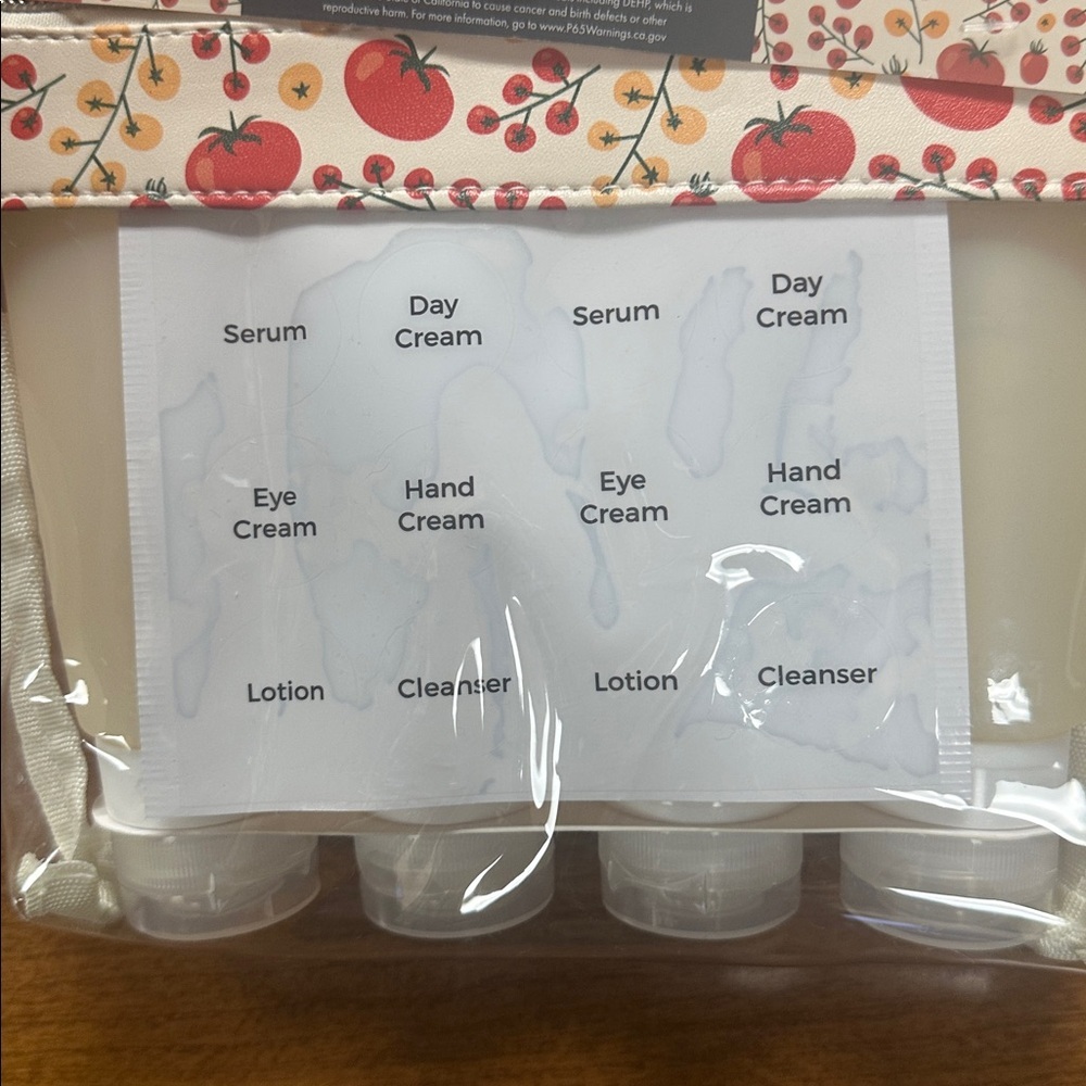 Martha Stewart 4 piece silicone travel bottle set - Picture 2 of 3